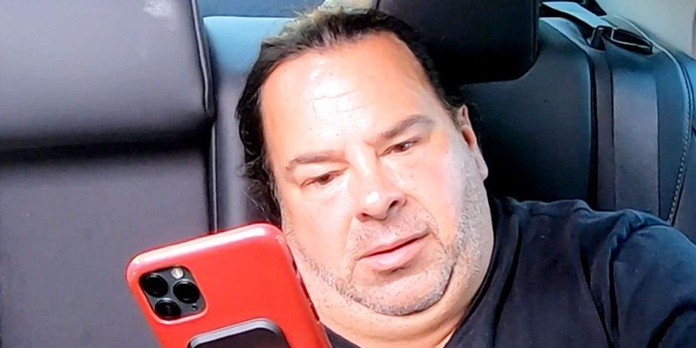 90 DAY FIANCE BIG ED (1) holding red phone serious look on face