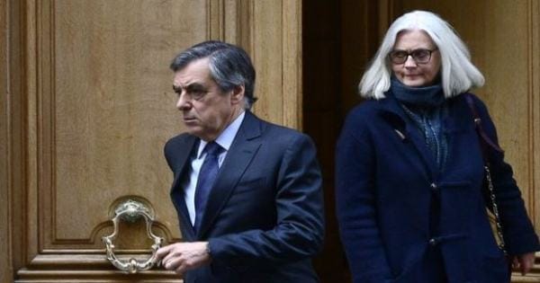 Case jobs alleged fictitious : that the justice complains that the couple Fillon