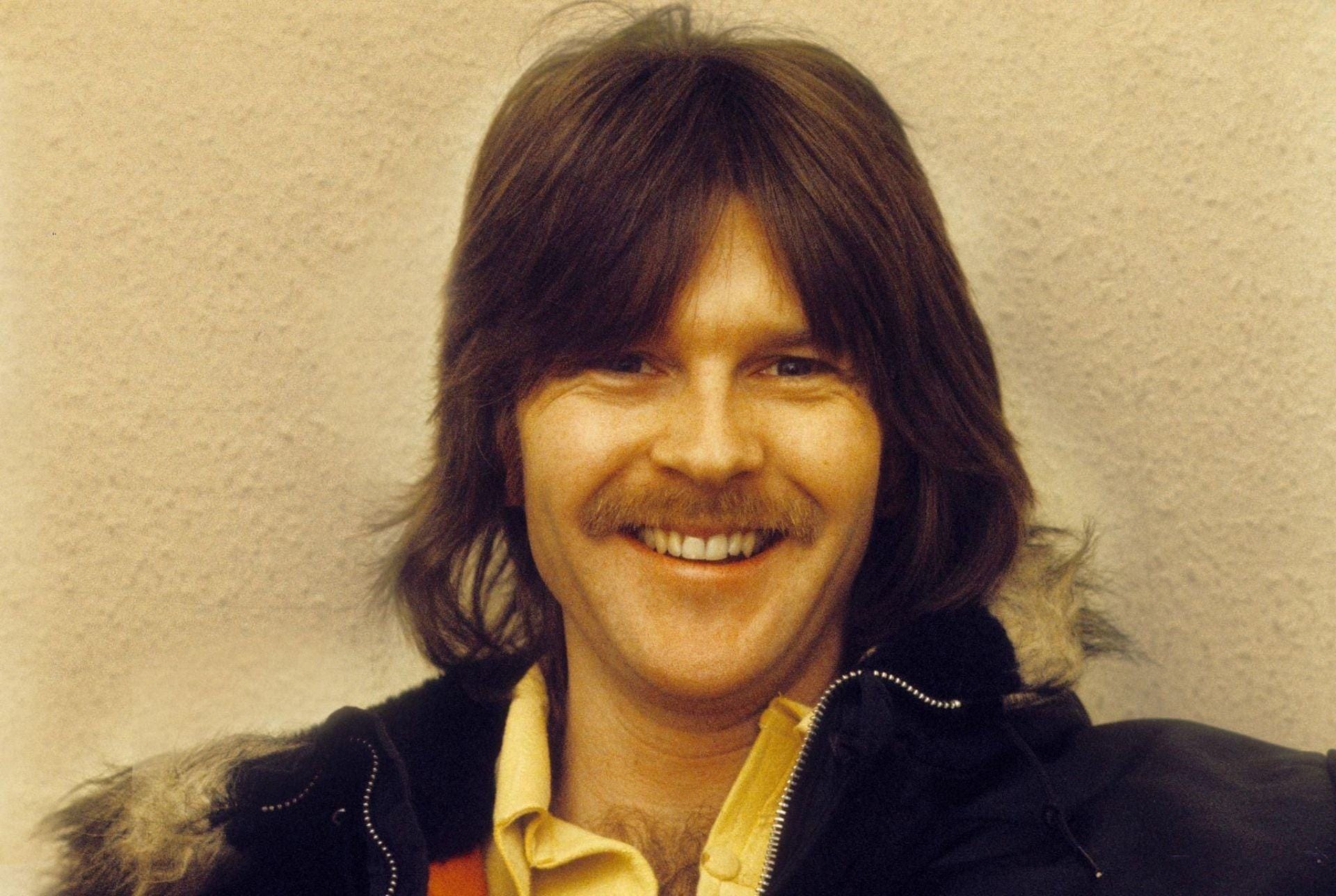 Randy Meisner at an interview in London in 1973 (Image via Getty Images)