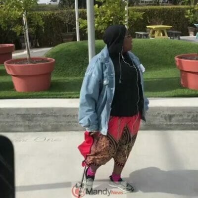 See The Trending Video Of Singer Teni In Los Angeles Causing A White Man