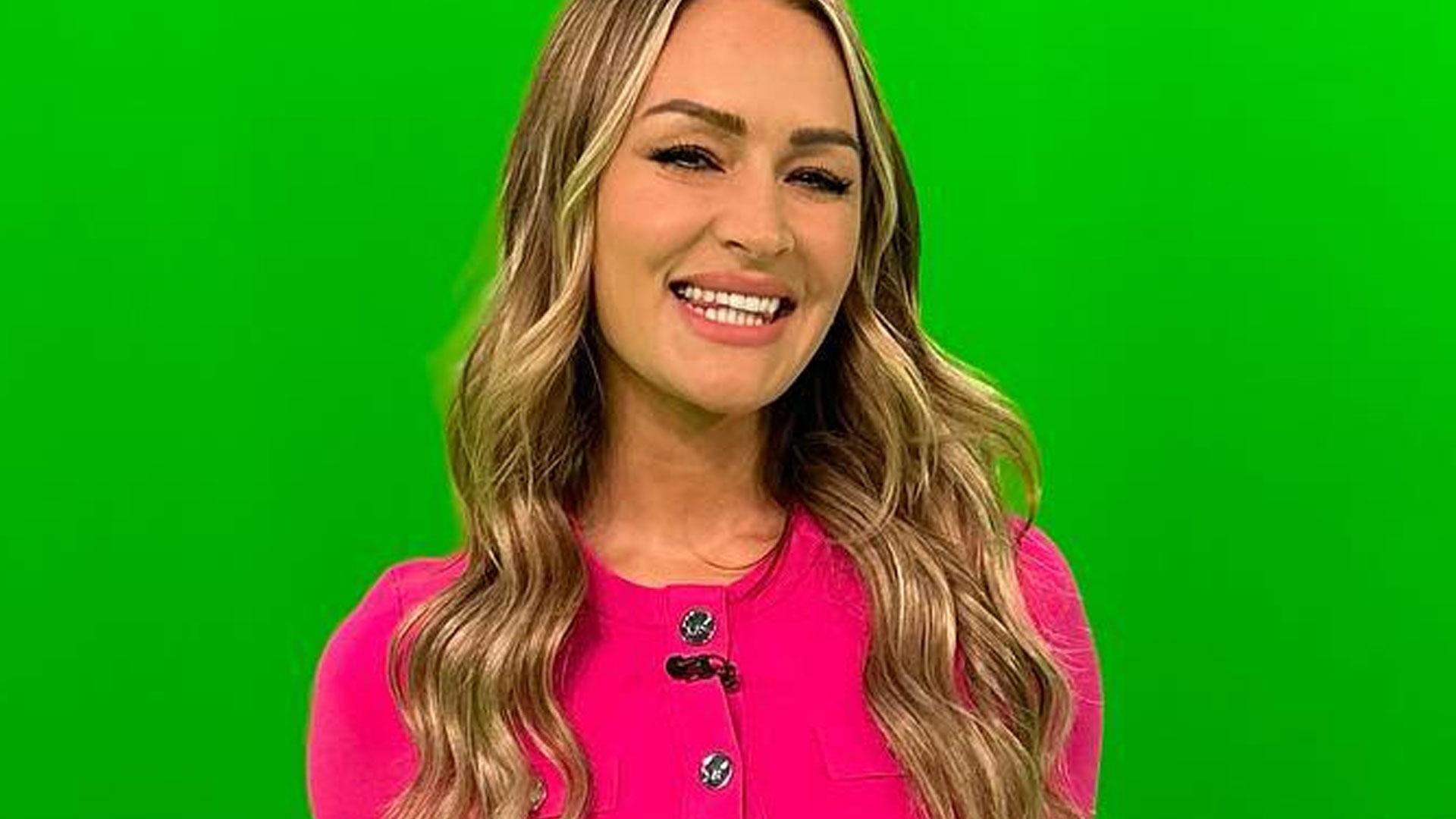 Laura Woods leaves fans stunned with bold outfit for ITV coverage of Women's World Cup final as they call her 'gorgeous'