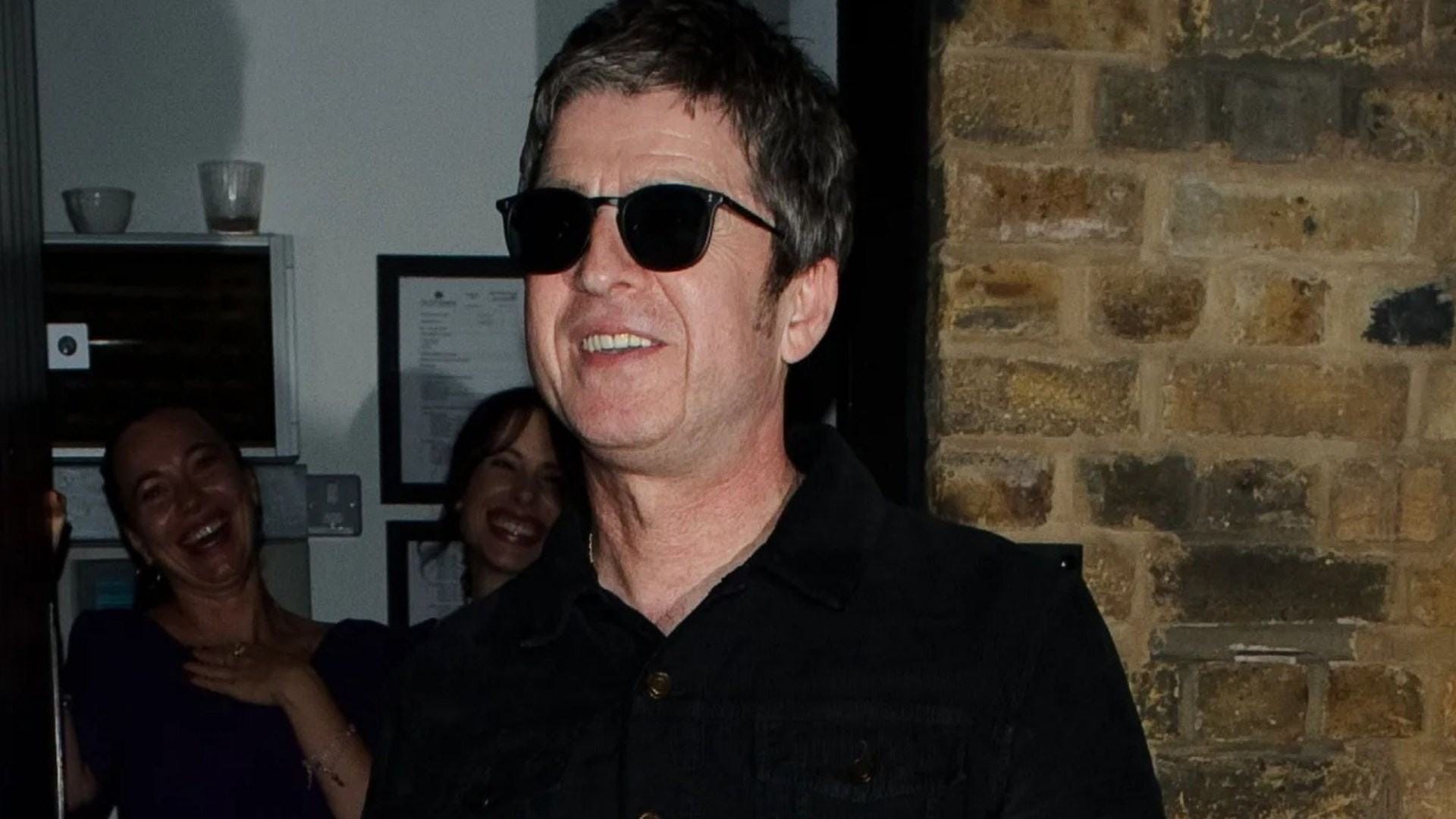 Noel Gallagher swiftly leaves London bar after awkward run-in with brother Liam's son