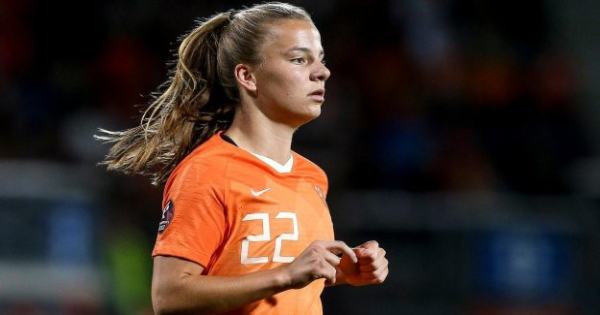 Oranjevrouwen with basisdebutant Wilms in a practice duel with France