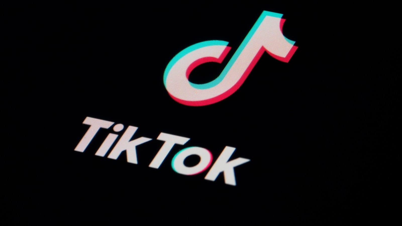 TikTok trend ‘girlfriend effect’ goes viral, here's all you need to know