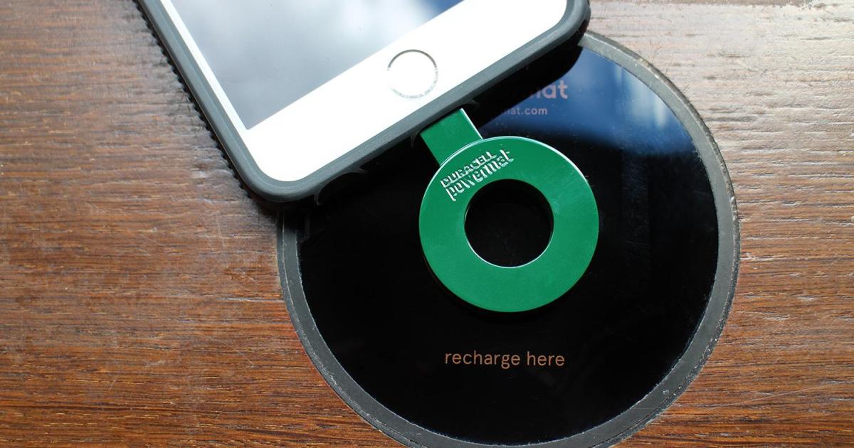 Hands on: Starbucks wireless charging