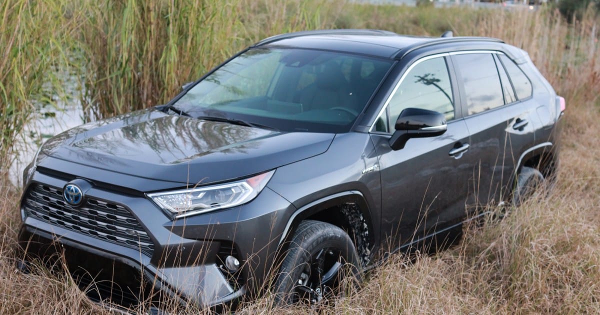 Toyota’s RAV4 XSE Hybrid AWD is a shockingly efficient SUV for all seasons