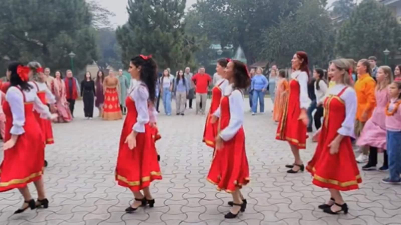 Russian Embassy celebrates Republic Day with dance to Main Nikla Gaddi Leke