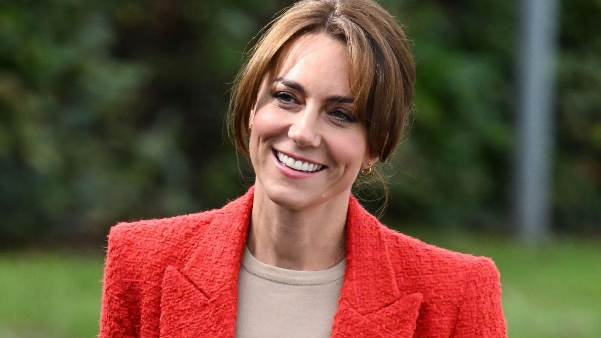 'Happy and healthy' Princess Kate spotted out and about for first time since surgery as she visits farm shop with Wills