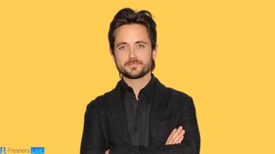 Justin Chatwin Net Worth in 2023 How Rich is He Now?