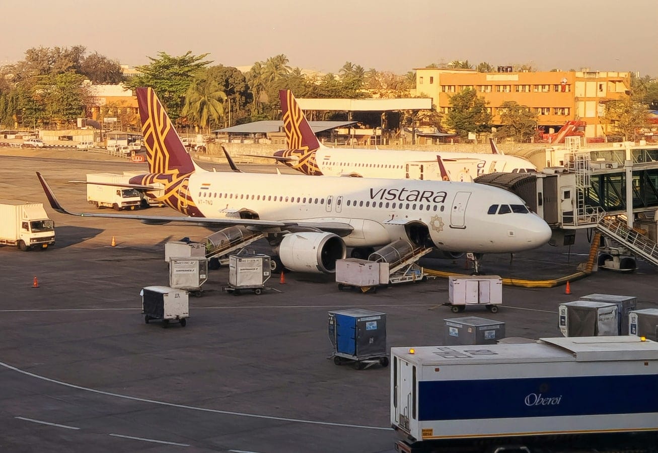 Man expresses anger over Vistara's no non-veg policy during short flight, airline shares reason behind it