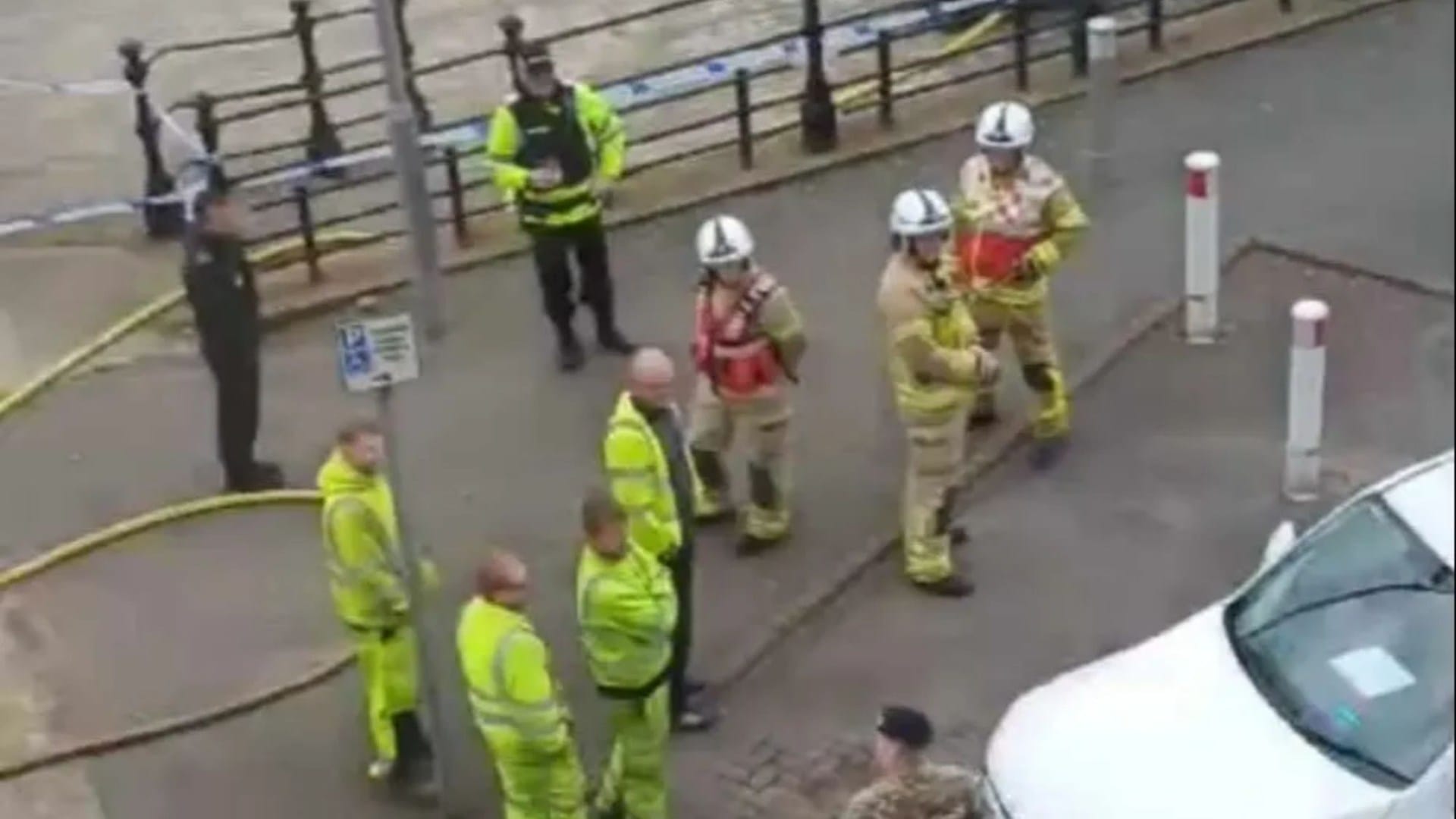 Urgent lockdown in Darwen town centre after grenade found near Wetherspoons sparking huge emergency response