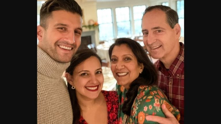 New York entrepreneur’s post on mom’s journey from India to America in 1980 wins hearts