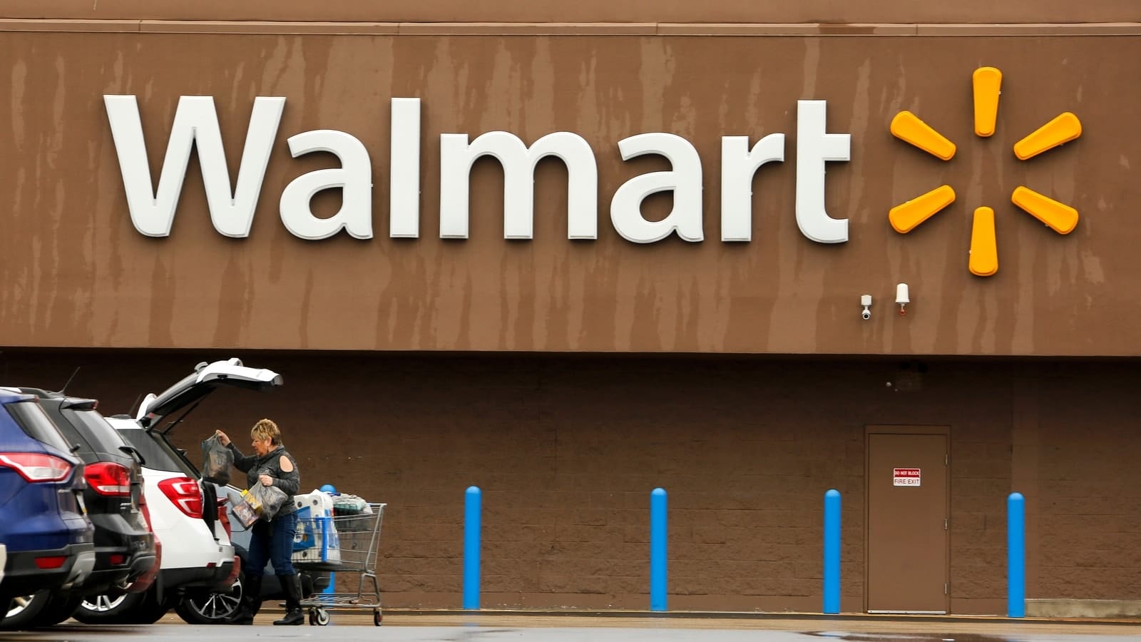 Walmart layoffs: Chinese woman fired as company closes stores, restricts WFH