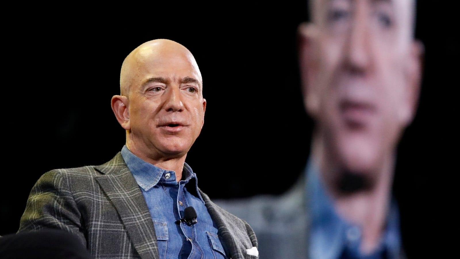 Amazon boss Jeff Bezos sets his first meeting at 10 am, reveals his morning routine: ‘I like to putter’