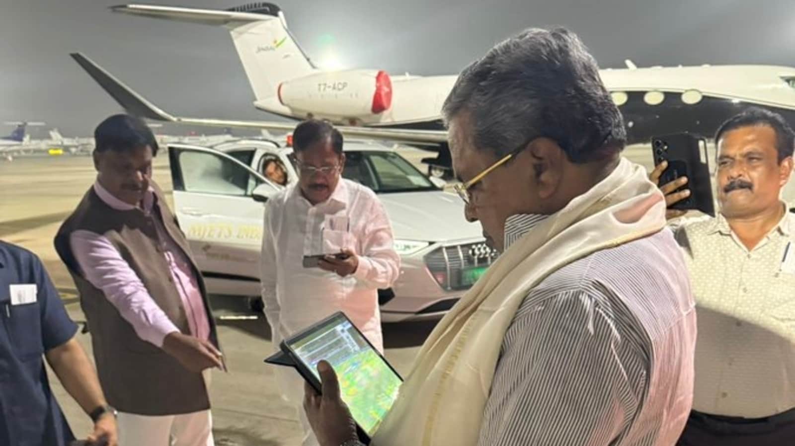 CM Siddaramaiah caught in T20 World Cup fever moments before boarding flight to Delhi